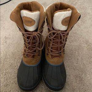 Brand New Khombu Snow Boots